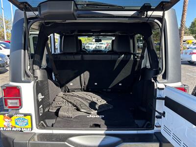 2013 Jeep Wrangler Unlimited Freedom Edition   - Photo 12 - Sacramento, CA 95821