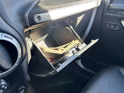 2013 Jeep Wrangler Unlimited Freedom Edition   - Photo 16 - Sacramento, CA 95821