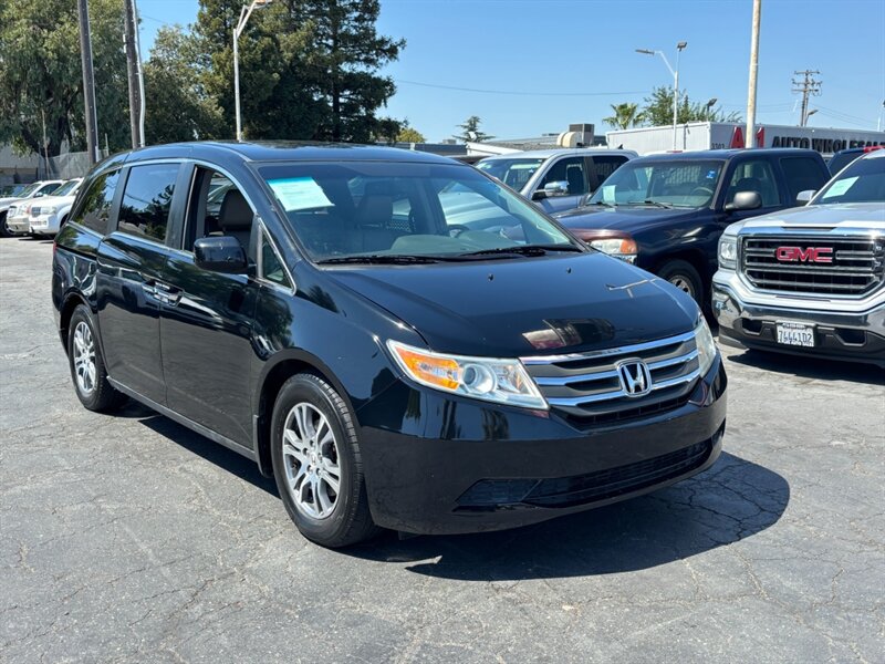 2012 Honda Odyssey EX-L w/Navi - Photo 1 - Sacramento, CA 95821