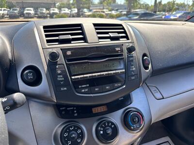 2009 Toyota RAV4   - Photo 18 - Sacramento, CA 95821