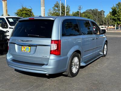2013 Chrysler Town & Country Limited   - Photo 3 - Sacramento, CA 95821