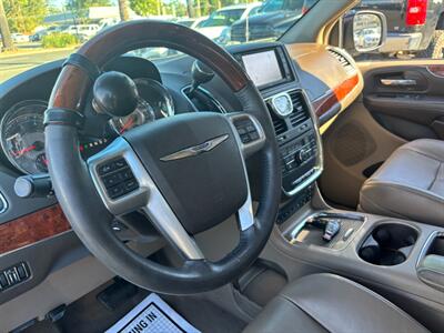 2013 Chrysler Town & Country Limited   - Photo 21 - Sacramento, CA 95821
