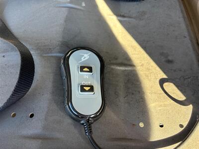 2013 Chrysler Town & Country Limited   - Photo 5 - Sacramento, CA 95821