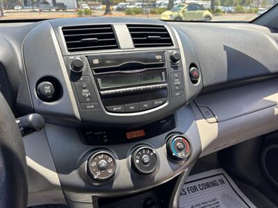 2011 Toyota RAV4   - Photo 16 - Sacramento, CA 95821