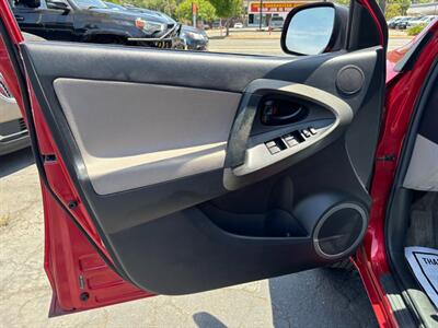 2011 Toyota RAV4   - Photo 14 - Sacramento, CA 95821