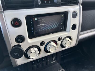 2011 Toyota FJ Cruiser   - Photo 10 - Sacramento, CA 95821