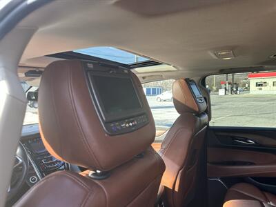 2017 Cadillac Escalade ESV Luxury ESV - Photo 9 - Tamaqua, PA 18252