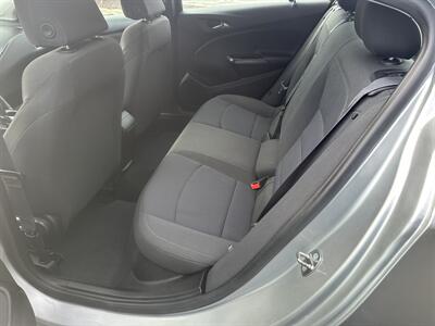 2017 Chevrolet Cruze LS Auto   - Photo 8 - Tamaqua, PA 18252