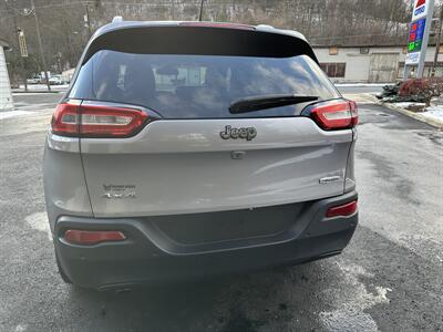 2018 Jeep Cherokee Latitude   - Photo 3 - Tamaqua, PA 18252