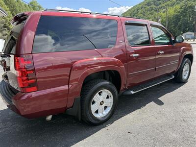 2008 Chevrolet Suburban LTZ - Photo 4 - Tamaqua, PA 18252