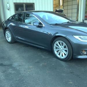 2018 Tesla Model S 75D   - Photo 3 - Tamaqua, PA 18252