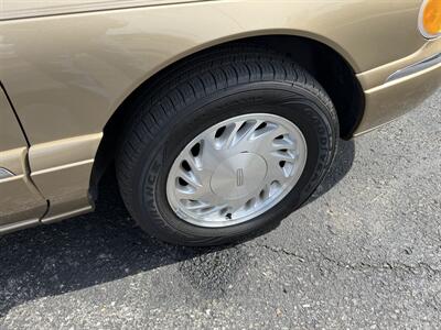 1998 Lincoln Continental   - Photo 11 - Tamaqua, PA 18252