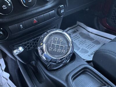 2012 Jeep Wrangler Unlimited Sport   - Photo 8 - Tamaqua, PA 18252