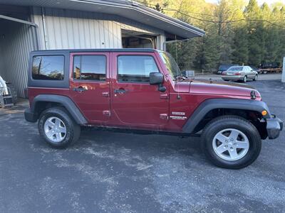 2012 Jeep Wrangler Unlimited Sport   - Photo 2 - Tamaqua, PA 18252