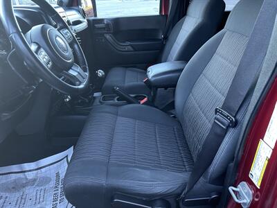 2012 Jeep Wrangler Unlimited Sport   - Photo 7 - Tamaqua, PA 18252
