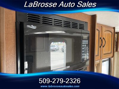 2012 KEYSTONE Trailer 232   - Photo 12 - Spokane Valley, WA 99016