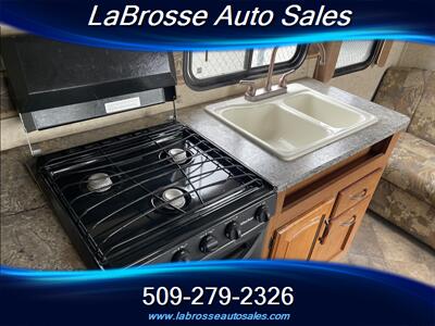 2012 KEYSTONE Trailer 232   - Photo 13 - Spokane Valley, WA 99016
