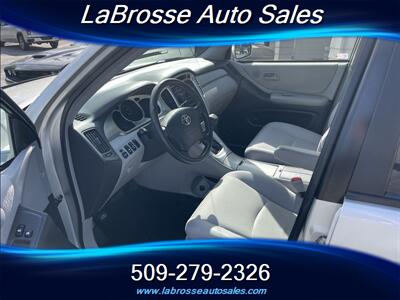 2004 Toyota Highlander   - Photo 8 - Spokane Valley, WA 99016