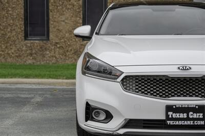 2018 Kia Cadenza Premium   - Photo 45 - Dallas, TX 75220