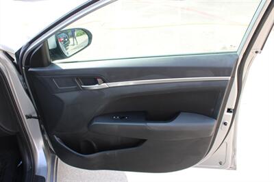 2020 Hyundai Elantra SEL   - Photo 22 - Dallas, TX 75220