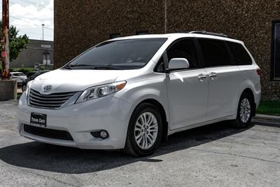 2016 Toyota Sienna XLE 7 Passenger   - Photo 10 - Dallas, TX 75220