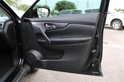 2015 Nissan Rogue SL   - Photo 38 - Dallas, TX 75220