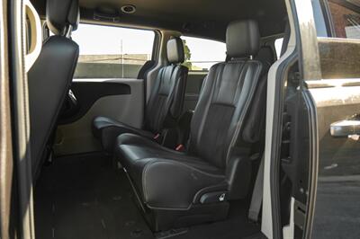 2020 Dodge Grand Caravan SXT   - Photo 48 - Dallas, TX 75220