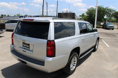 2018 Chevrolet Suburban LT   - Photo 28 - Dallas, TX 75220