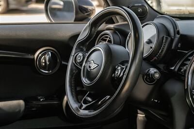 2017 MINI Hardtop 2 Door   - Photo 17 - Dallas, TX 75220