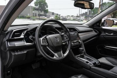 2018 Honda Civic Touring   - Photo 3 - Dallas, TX 75220