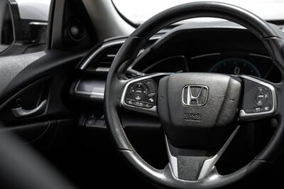 2018 Honda Civic Touring   - Photo 14 - Dallas, TX 75220