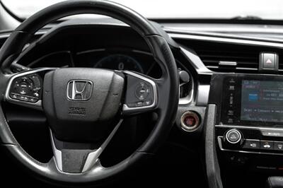 2018 Honda Civic Touring   - Photo 15 - Dallas, TX 75220