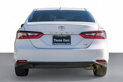 2021 Toyota Camry LE   - Photo 13 - Dallas, TX 75220