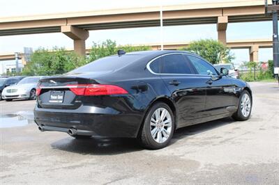 2017 Jaguar XF 35t Premium   - Photo 5 - Dallas, TX 75220