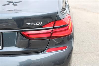 2018 BMW 750i   - Photo 67 - Dallas, TX 75220