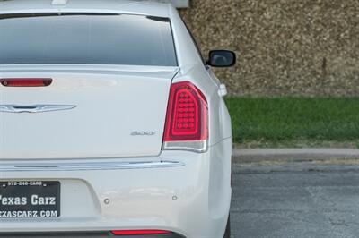 2016 Chrysler 300 Series Limited   - Photo 54 - Dallas, TX 75220