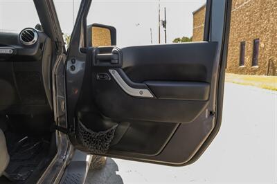 2014 Jeep Wrangler Unlimited Rubicon   - Photo 31 - Dallas, TX 75220