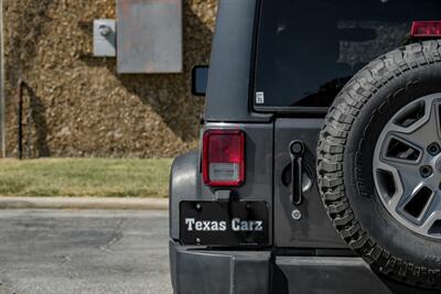 2014 Jeep Wrangler Unlimited Rubicon   - Photo 35 - Dallas, TX 75220