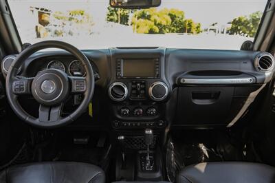 2014 Jeep Wrangler Unlimited Rubicon   - Photo 15 - Dallas, TX 75220