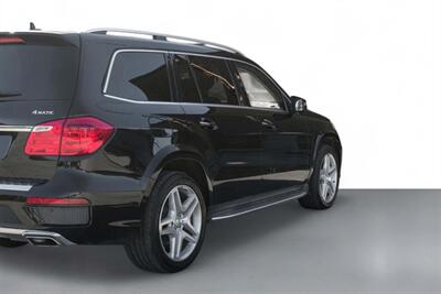 2015 Mercedes-Benz GL 550 4MATIC®   - Photo 13 - Dallas, TX 75220