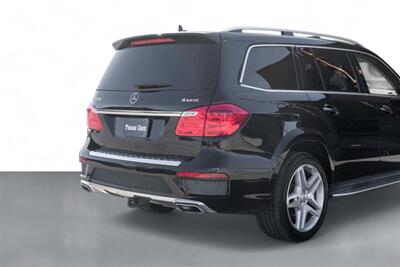 2015 Mercedes-Benz GL 550 4MATIC®   - Photo 12 - Dallas, TX 75220