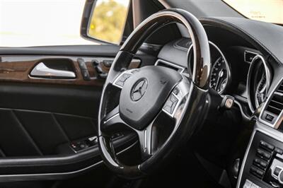 2015 Mercedes-Benz GL 550 4MATIC®   - Photo 17 - Dallas, TX 75220