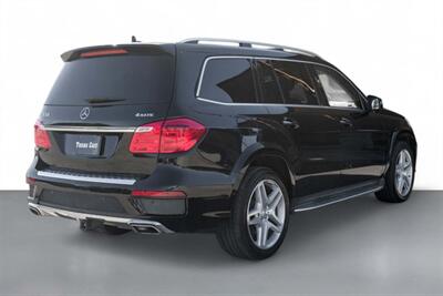 2015 Mercedes-Benz GL 550 4MATIC®   - Photo 11 - Dallas, TX 75220