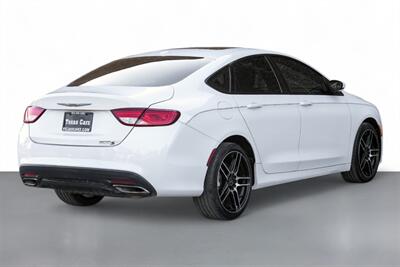 2015 Chrysler 200 S   - Photo 11 - Dallas, TX 75220