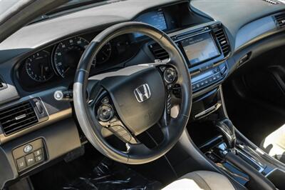 2016 Honda Accord Touring   - Photo 13 - Dallas, TX 75220