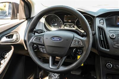 2018 Ford Focus SE   - Photo 19 - Dallas, TX 75220