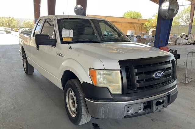 2010 Ford F-150 XL - Photo 2 - Burbank, CA 91505