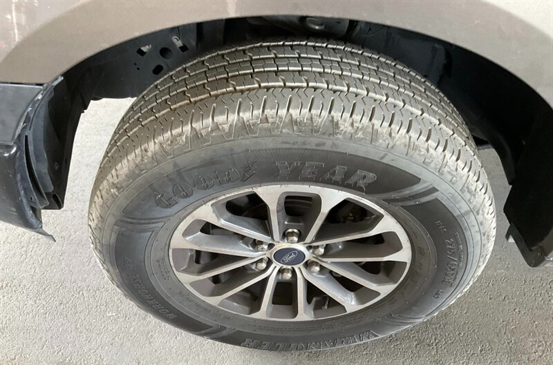 2020 Ford F-150 Police Responder - Photo 12 - Burbank, CA 91505
