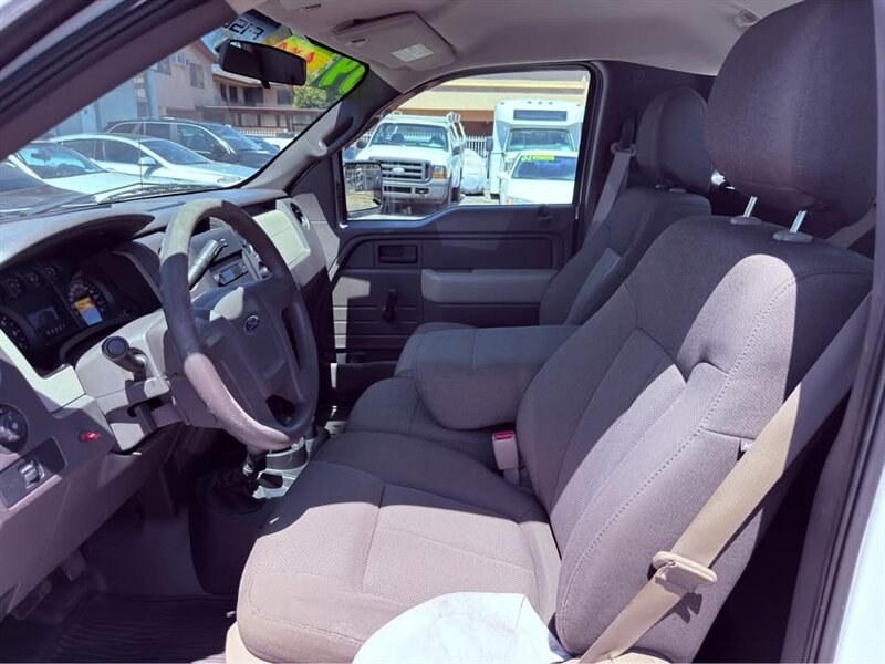 2009 Ford F-150 STX - Photo 13 - Burbank, CA 91505