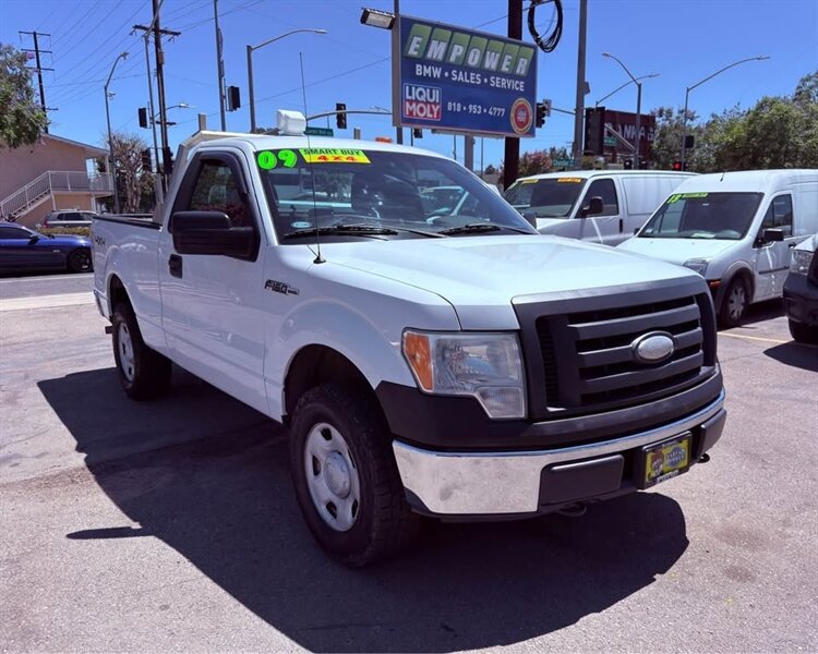 2009 Ford F-150 STX - Photo 11 - Burbank, CA 91505